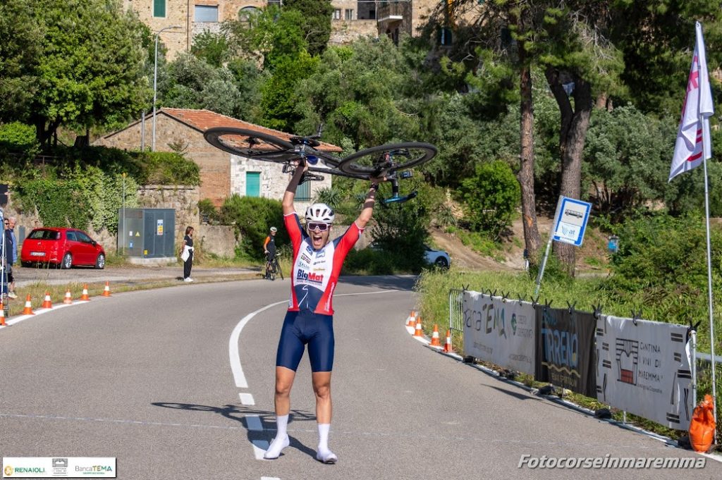 TROFEO MONTEMASSI - BASILE CALA IL BIS. BUGLIANI IN PARATA