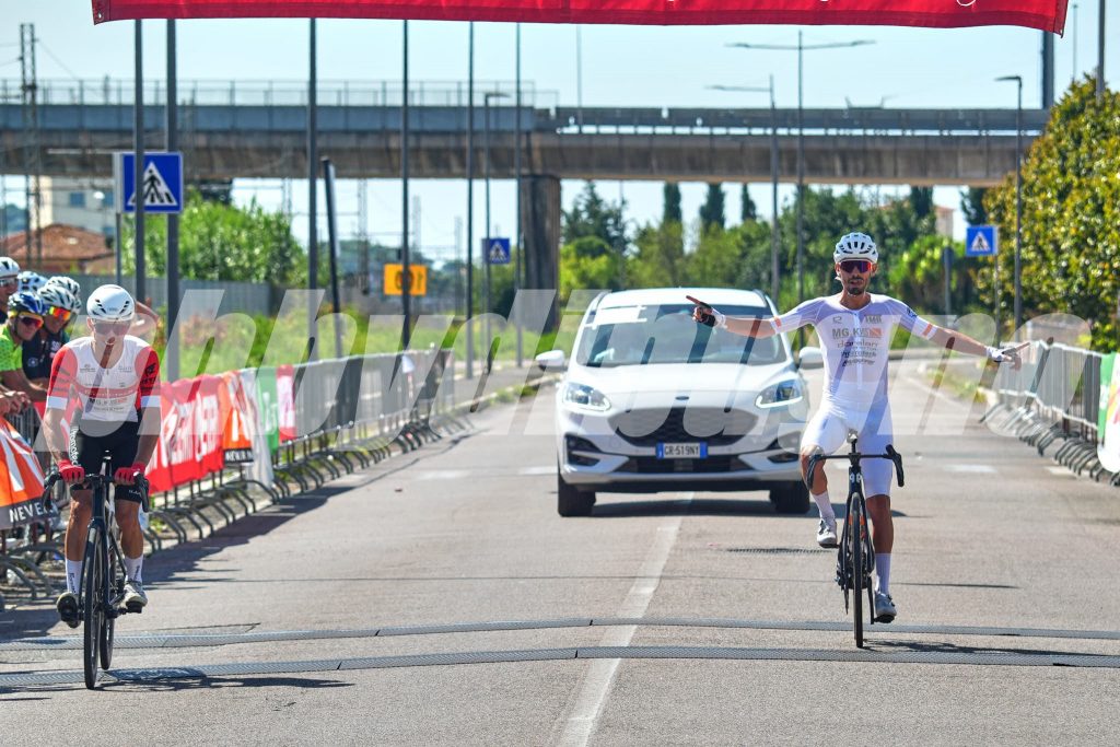 3° GF CITTA' DI LIVORNO - CALZETTA E DEMIRI VOLANO SUI COLLI LIVORNESI